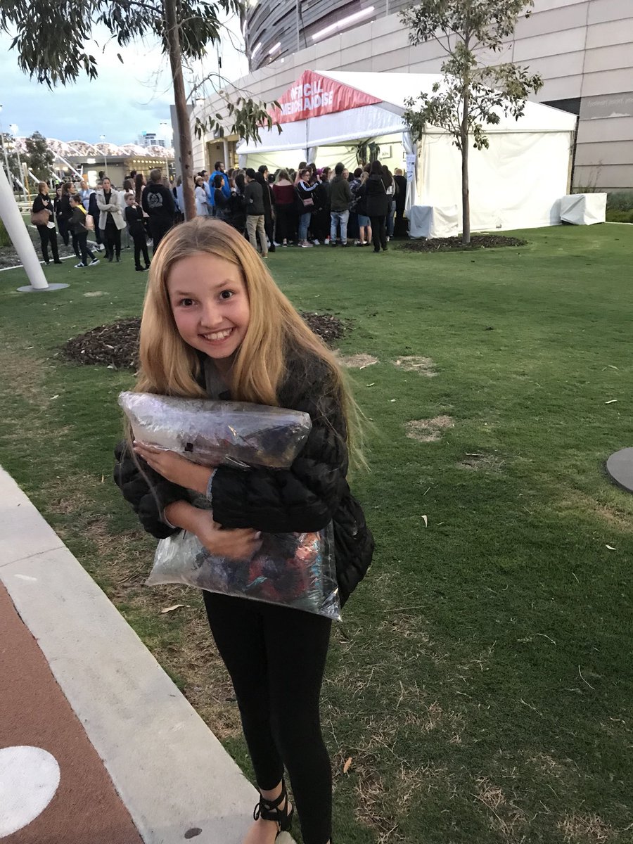 Thanks Taylor. We had a blast. Hope you enjoyed your concert as much as we did. My 10 year old daughter said you’d be exhausted after all your singing and dancing. #taylorswift #repTourPerth