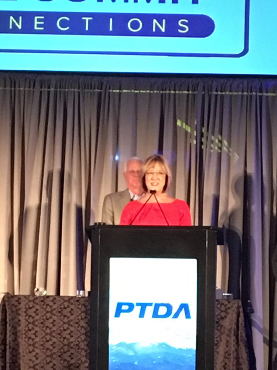 MIMotionInd's tweet image. Congratulations to Ellen Holladay, SVP &amp;amp; CIO at Mi, for being awarded the Wendy B. McDonald Award at this year's PTDA Industry Submit! @PTDAorg #expectmorewithmotion