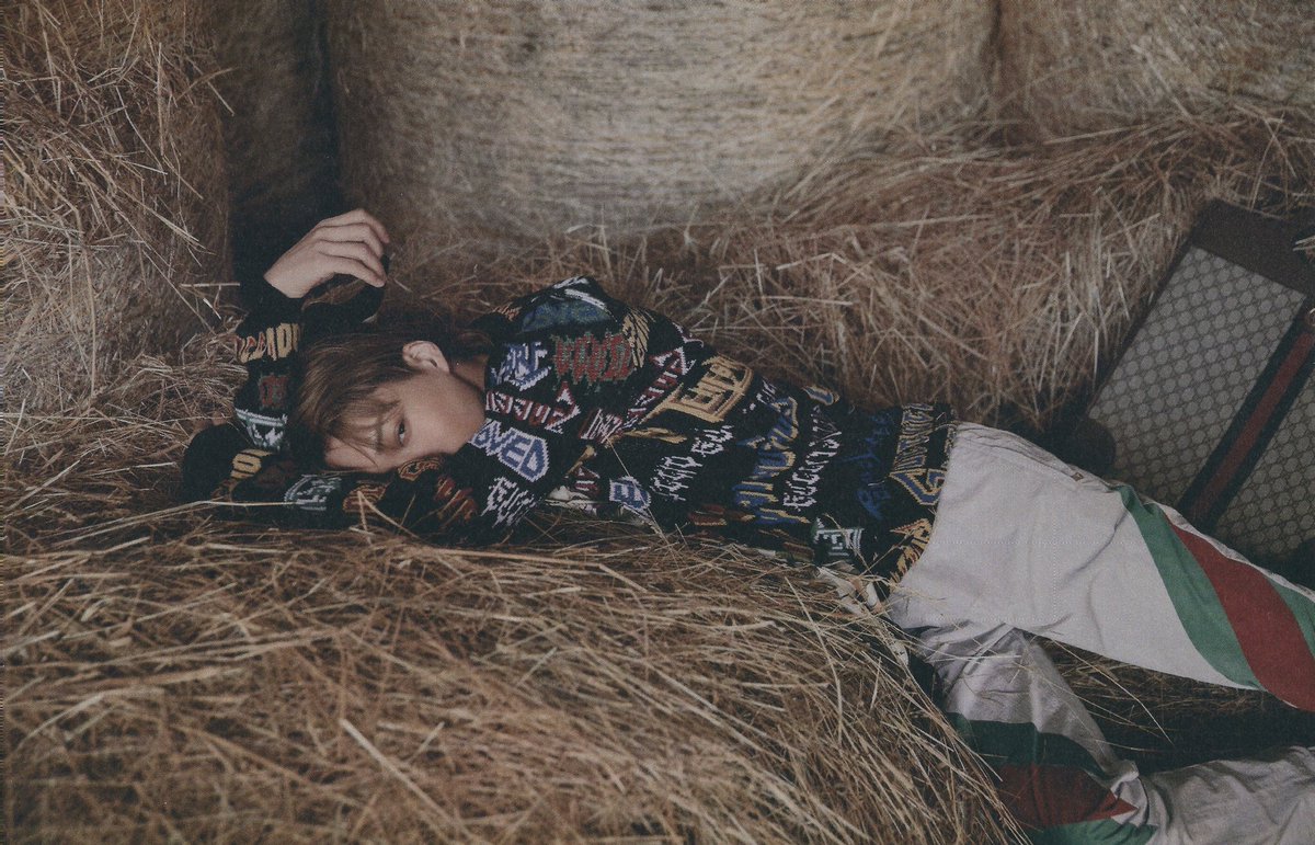 mrjonginkim's tweet photo. kim jongin is the most beautiful human being to ever exist https://t.co/Lf403WP9GP