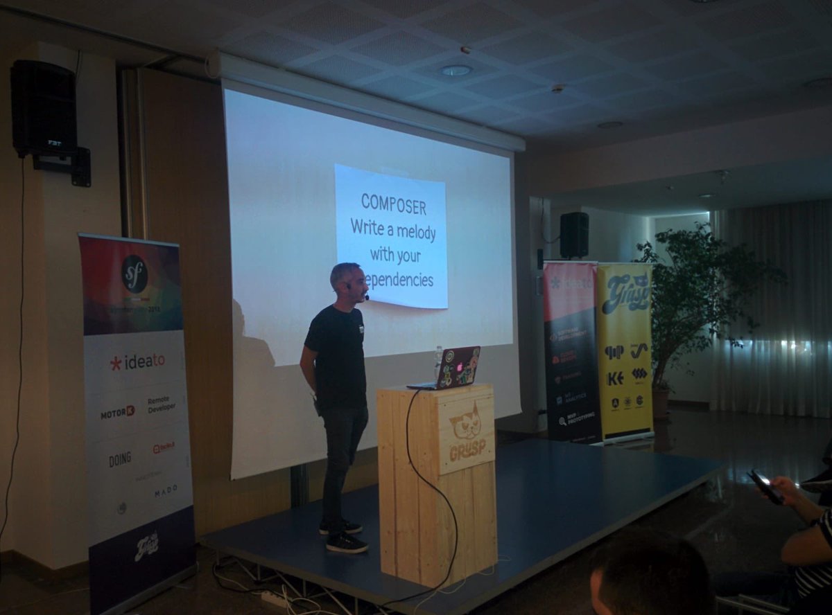 sfdayit's tweet image. Poco fa a #symfonyday Antonello D'Ippolito @antodippo ci ha presentato Composer: write a melody with your dependencies #symfonydayit