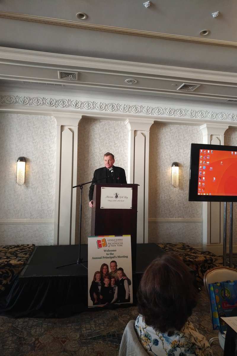ArchNY_Schools's tweet photo. Msgr Edmund Whalen delivers a wonderful keynote at our Bi-Annual Principal's Meeting #JesusTheTeacher #FaithBased #FutureFocused #CatholicEducation https://t.co/SRKW2oRLKt