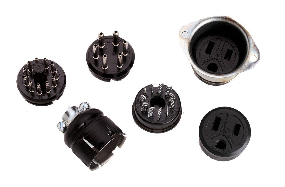 cdmincorporated's tweet photo. CDM stocks factory new legacy-branded Eaton interconnects, including the full line of tube sockets and accessories! #FlashbackFriday #Eaton #CooperInterconnect #WPI #GeneralConnector #TubeSocket https://t.co/10ZyLYuaos