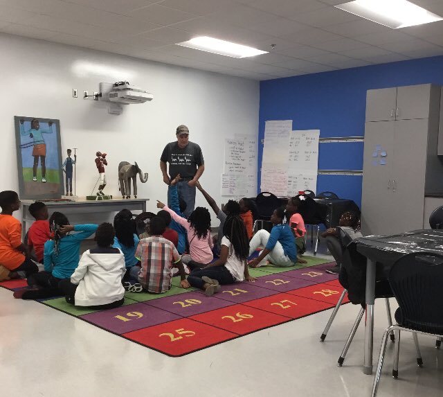 mkmule's tweet photo. Sharing the love of art with the future. @KentuckArt https://t.co/VJlAgqlqsS