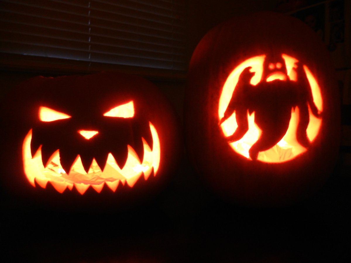 cityofcalgary's tweet photo. This Halloween, think past the sweets & pick up our recreation Halloween coupons for trick or treats! $5 for 10 coupons that can be redeemed for a free swim/skate or 50% off leisure centre admission. #GetMovingYYC
Learn more: https://t.co/LPWcUgZiU4 https://t.co/sne6RMEMTC