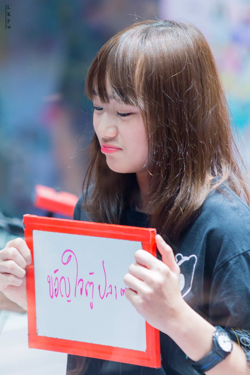 BearholdingCam's tweet photo. รูปวันนี้ไม่ได้ไปถ่ายเอารูปเก่าไปก่อนและกัน แหะๆ😅

คุณมะอิระ ละมุนต่อใจ ❤️

#MairaBNK48 #BNK48

By : Alphacon
#CanonTH #EOS6D #Sigma #SigmaThailand #Sigma70_200 F2.8 EX DG Macro HSM II https://t.co/blDO5cT1Fq
