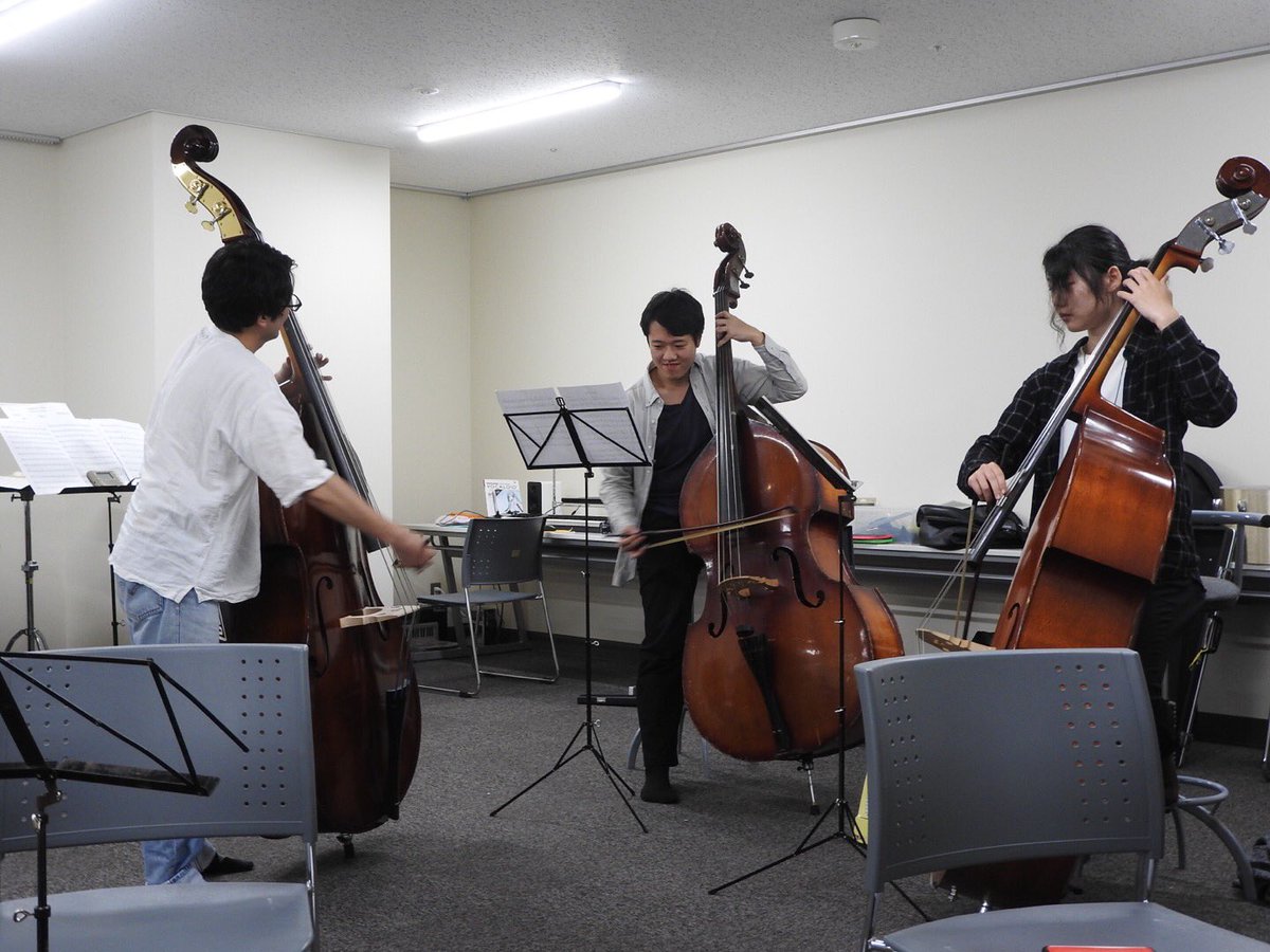teikyoOrchestra's tweet photo. 明日と明後日は帝京大学八王子キャンパスにて青舎祭(学園祭)です！
交響楽団は11号館7階の4番の教室にてミニコンサートを行います☺️
時間は両日11:00〜と14:00からです！
是非お待ちしています！

写真は設営風景と練習風景です🙌 https://t.co/4TUFoBbJFO