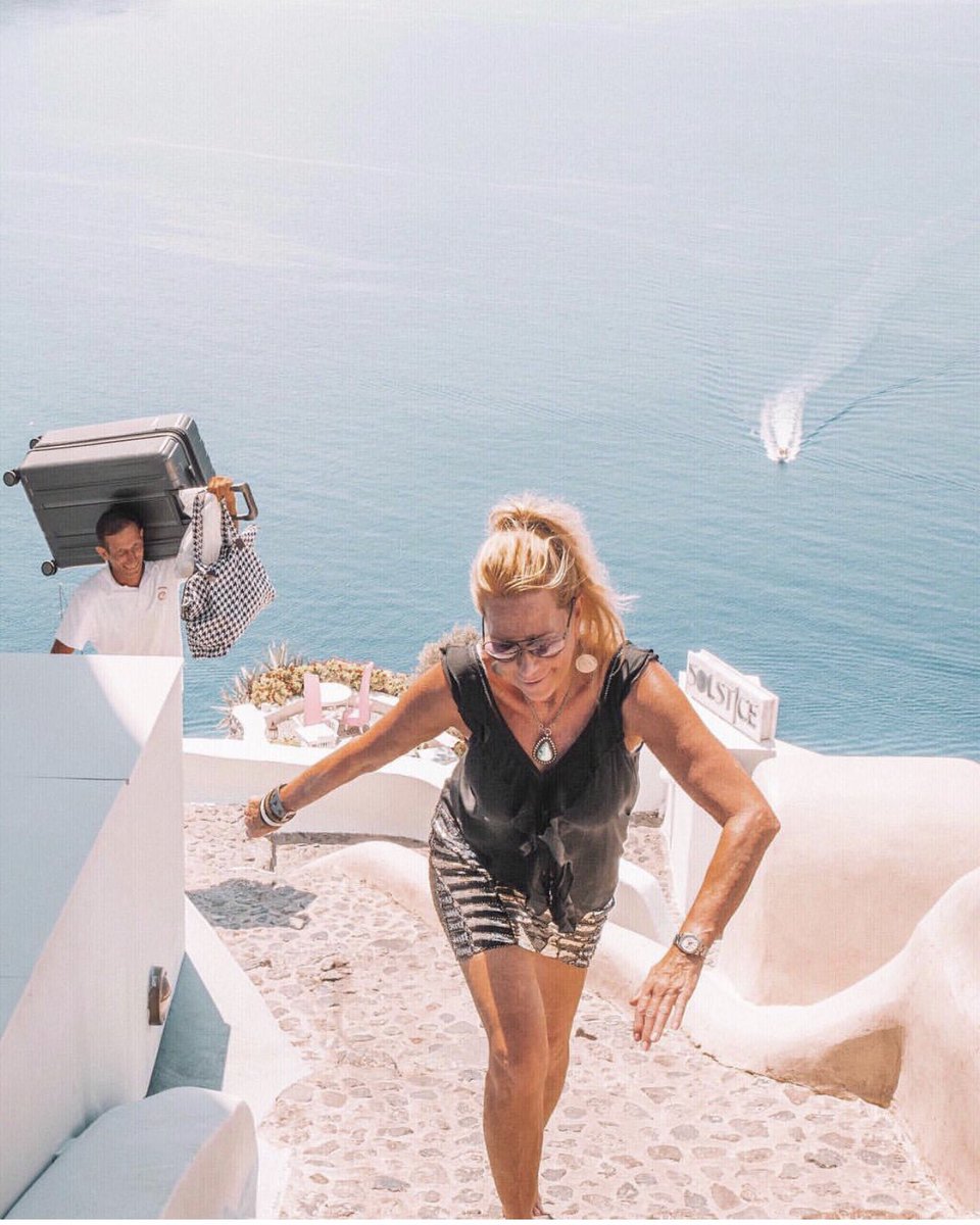 kattislundinLMM's tweet photo. Santorini Oia! Loved visiting this island! #Greece #Santorini #greekislands #travelstoke #travelblogger #travelbloggers #traveltips #travelgram #travelblog https://t.co/nusYxch6CI