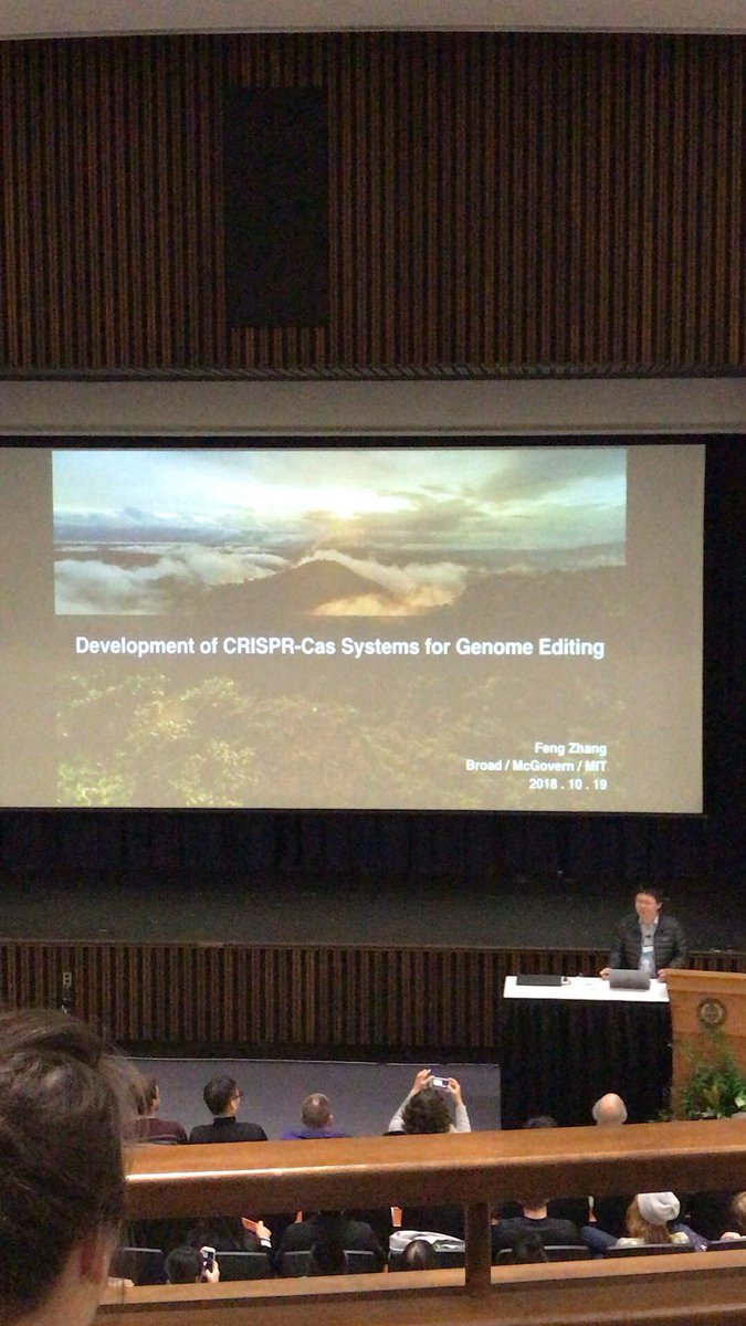 JamieKMoy's tweet photo. So excited for this talk. #PittScience2018 https://t.co/wQnSxxTHZS