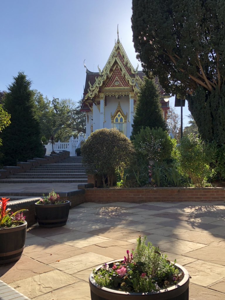 A lovely welcome at the Buddhapadi Temple in Wimbledon. We met some wise, well humored monks who led us in some meditation. Great place to learn #RSontheRoad #Buddhism <a href="/jcg_live/">JCG</a> Thank you 👍🏻
