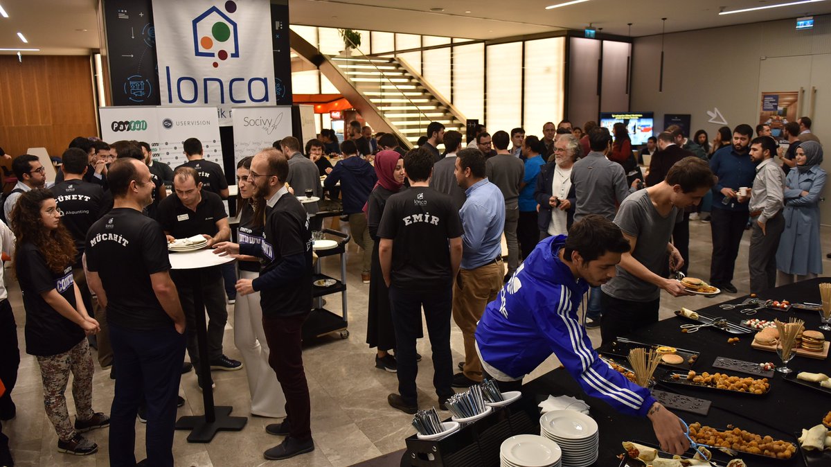 Kuveyt Türk ve Workinton iş birliği ile kurulan Lonca Girişimcilik Merkezi, Workinton Levent 199’da gerçekleşen Lonca Günü etkinliğinde, 6 ay boyunca calışan 2. dönem ekiplerini yaptıkları sunumların ardından mezun etti. <a href="/kuveytturk/">Kuveyt Türk</a> <a href="/LoncaGirisim/">Lonca Girişimcilik Merkezi</a> #loncagünü #workinton