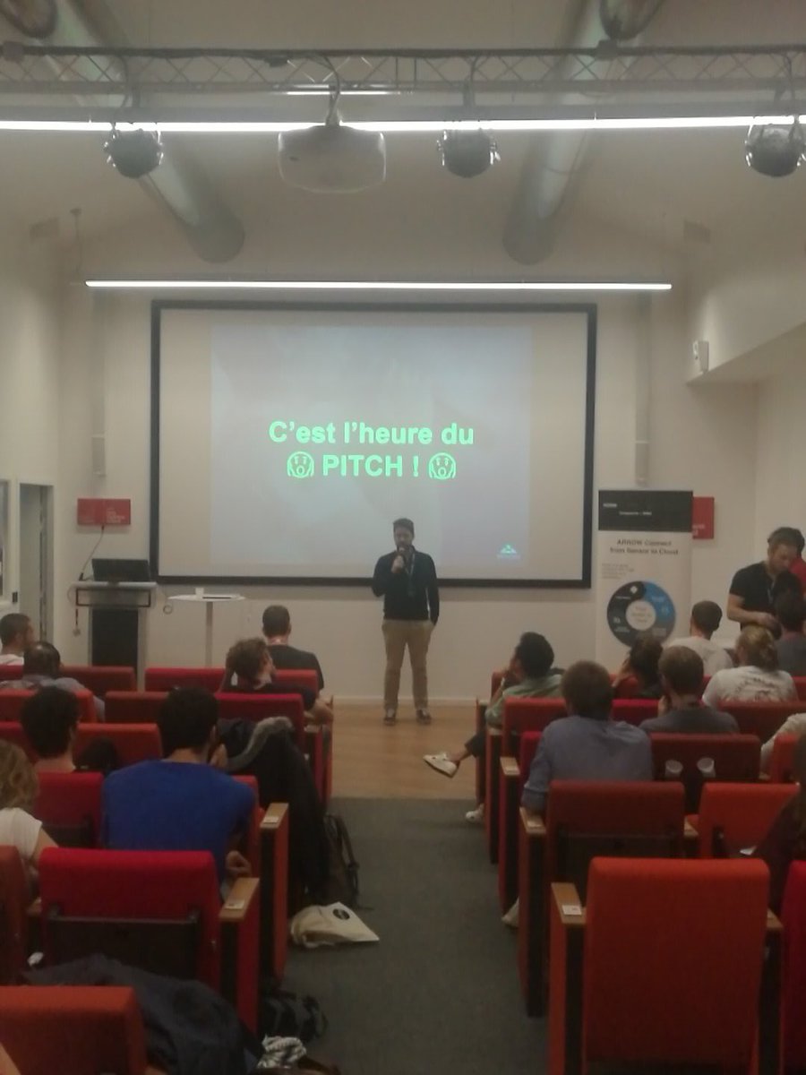 SWRoboticsAI's tweet photo. Arthur : box mensuelle pour créer son propre robot et apprendre à coder ! 
#SWRoboticsAi
@EMLYON https://t.co/VgXyT1YekL