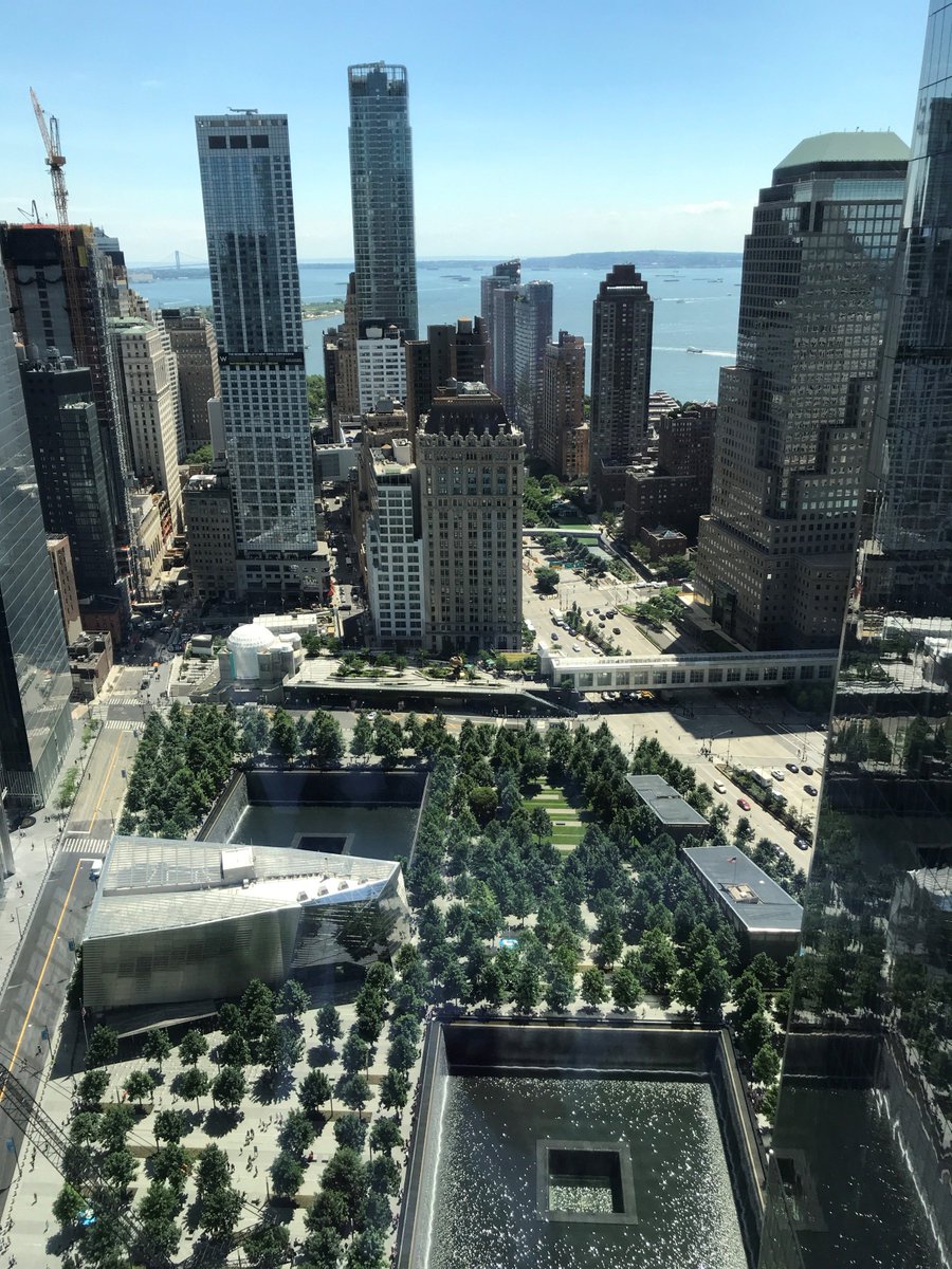 Hearts_Science's tweet image. One last look before our new view… #WorldTradeCenter #NewYorkSkyline #NYC