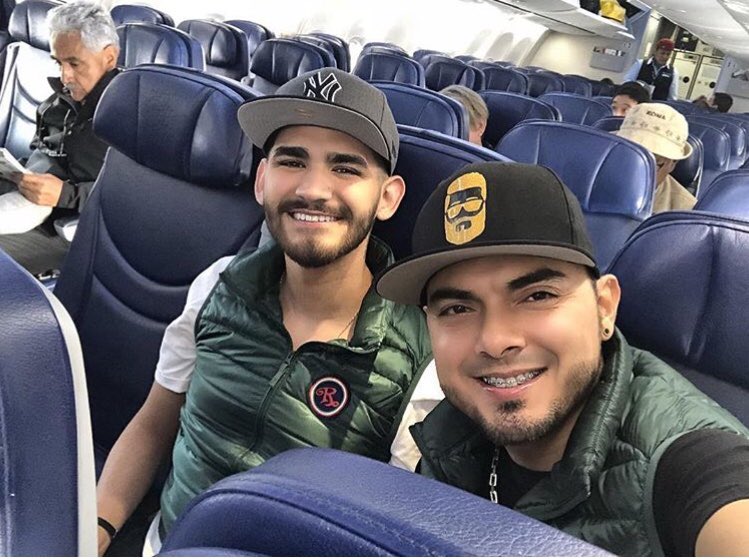 Ya vamos en camino a Visalia, California nos vemos en unas horas #Tour80Aniversario #Recodo80Aniversario #iUUU
