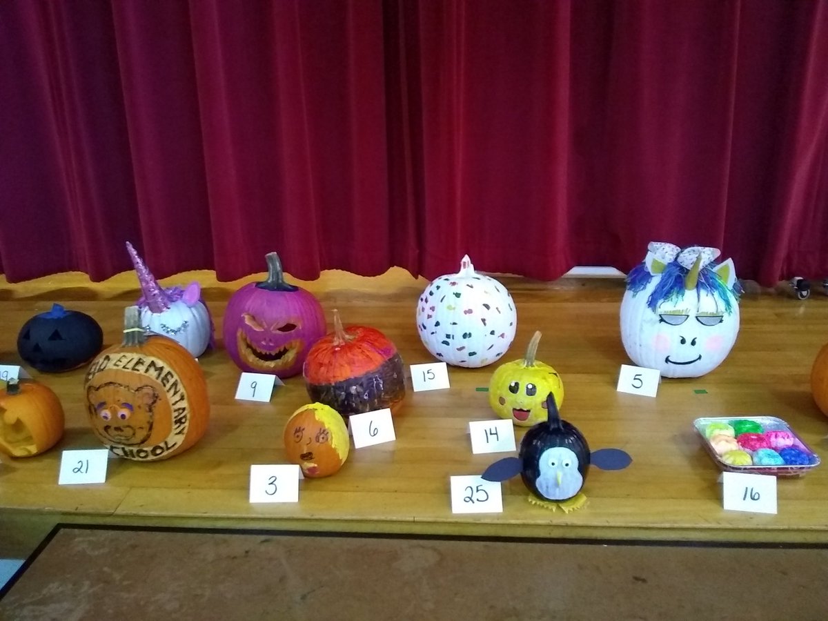 SheffieldLCS's tweet photo. Our 2nd graders really know how to decorate a pumpkin! Which is the most creative? #ReinvestLCS https://t.co/hoE3DwKyOn