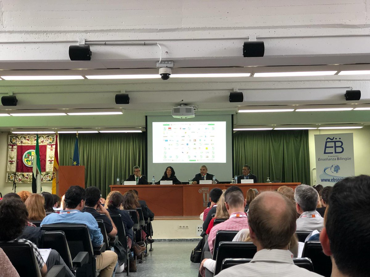 Santoangelbadaj's tweet photo. V Congreso Internacional de Enseñanza Bilingüe en Centros Educativos CIEB. #santoangelbadajoz #formacionprofes https://t.co/Eku7xlfPfy