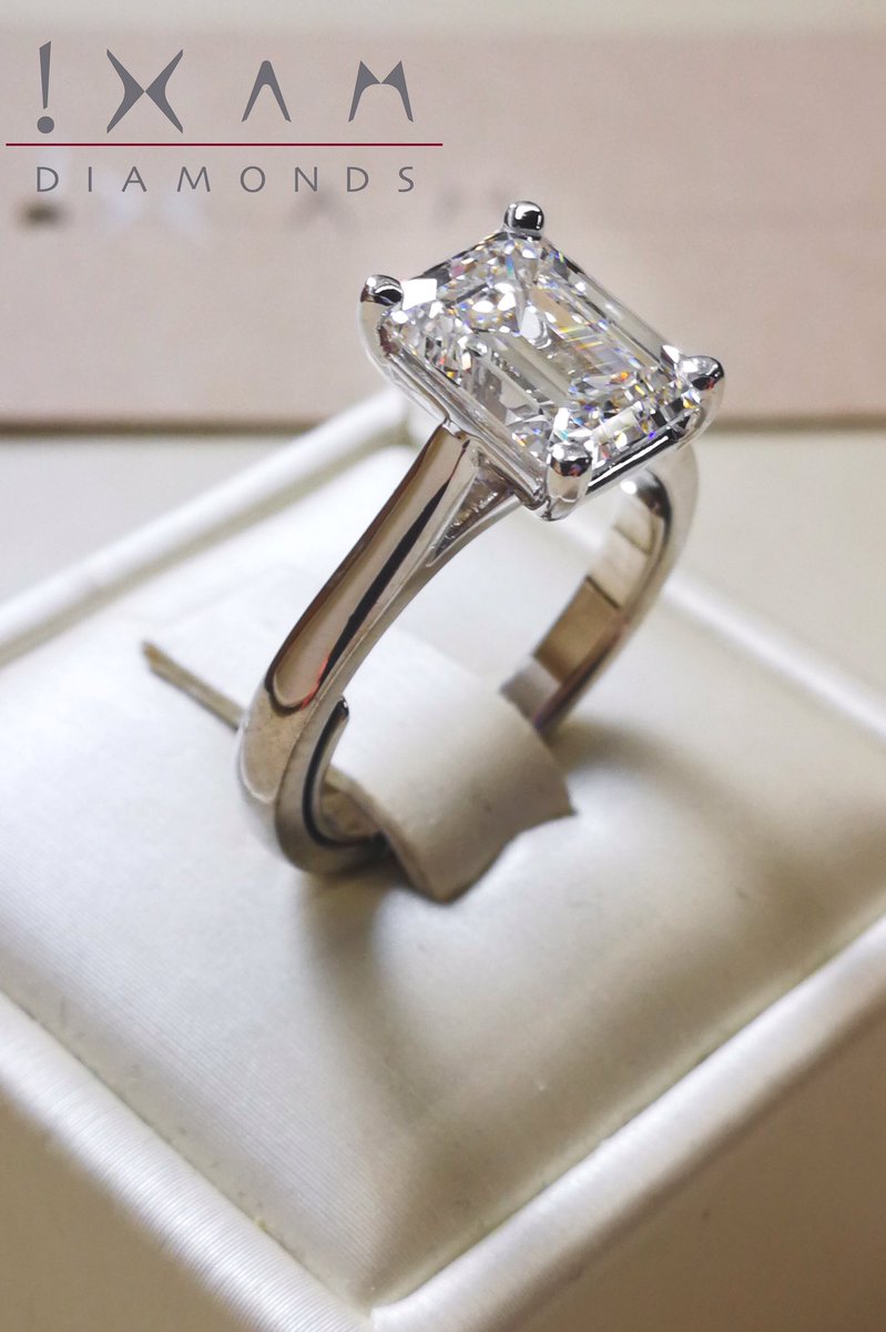 XamDiamonds's tweet photo. It's Feel Good Friday at !Xam with this classic emerald cut solitaire diamond. Set in platinum with a refined taper going up the shoulders. Feel better?

#jewelry #xamdiamonds #custom #elegant #toronto #diamonds #designstudio #ethical #torontojewellery #torontojewellers https://t.co/qPjAmwbF39