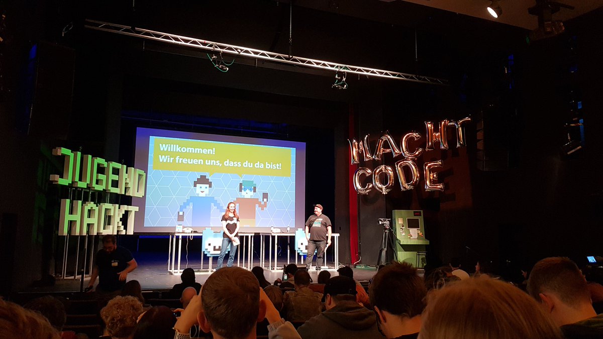 CodeWeekGermany's tweet photo. #jugendhackt startet gerade mit dem diesjährigen Motto #MachtCode. Wir freuen uns, dass es wie immer zur #Codeweek klappt und sind gespannt auf die Ergebnisse der 120 Teilnehmenden. #CodeDe https://t.co/6Sq6W2RCtP