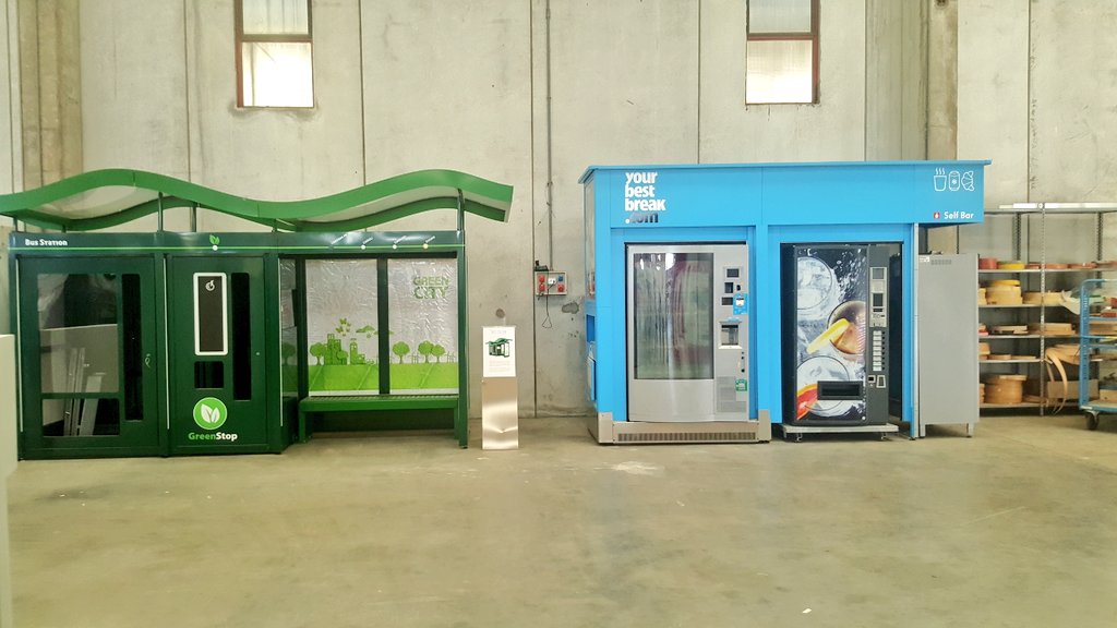 GPManzella's tweet photo. Un'altra sorpresa del #GirodelleImprese @RegioneLazio: la #DAdesign di Latina. Sicuramente avete usato i suoi prodotti in stazioni, aeroporti, università, uffici. È leader italiano nel 'vending' e Dino Porrello, il suo fondatore, un tipo che sa il fatto suo https://t.co/afRBfDEM3Z