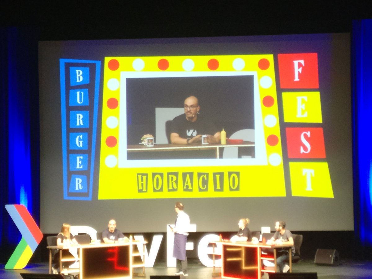 Keynote de fin du <a href="/devfestnantes/">Devfest Nantes</a>, <a href="/LostInBrittany/">Horacio González 🇪🇺 🥑</a> annonce l'arrivée du <a href="/DevfestBdM/">Le DevFest du Bout du Monde</a> à Brest. Merci à tous les orga.