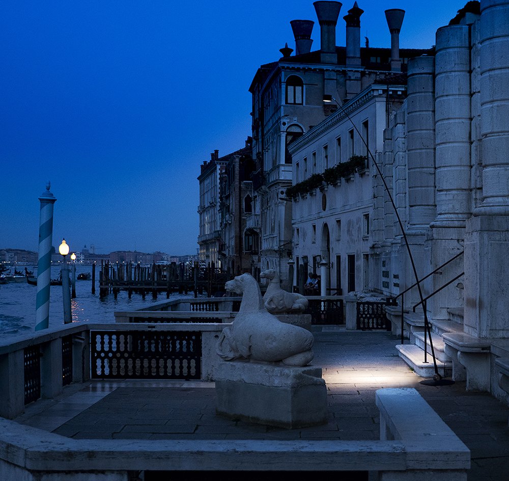 Davide Groppi supports Guggenheim Intrapresæ.
Davide Groppi has started a collaboration with one of the most prestigious museums worldwide: the Peggy Guggenheim Collection in Venice.
@guggenheimintrapresae
@peggyguggenheimcollection