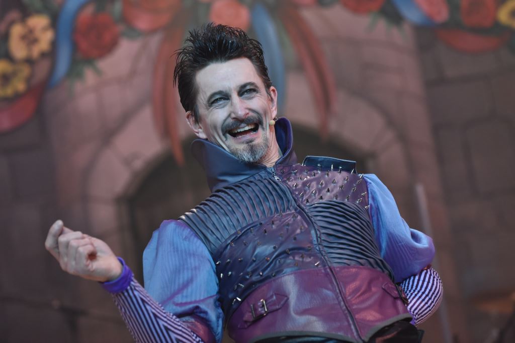 yeahlifestyle's tweet photo. All you need to know about Rock βnβ roll panto Dick Whittington which returns to Stafford Gatehouse Theatre this #festive season - https://t.co/LiSaJxaCLe #Staffordshire #stafford #music #theatre #uk #christmas #panto #blogger #pr #press #lbloggers #ukbloggers @Staff_Gatehouse https://t.co/WbpRhXXnyO