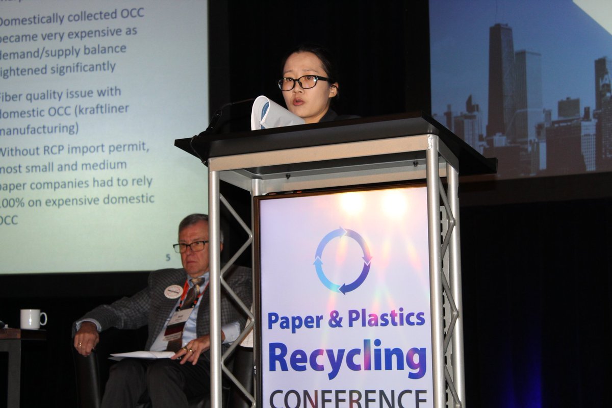 _PyintheSky's tweet photo. The nearly 50% drop in recovered #paper imports this year has been "a disaster for the #Chinese paper industry" and they're interested in more #recycled pulp. 
-Hannah Zhao, @risiinfo 

#PPRC18 #recycling https://t.co/Of6IFgmXMG