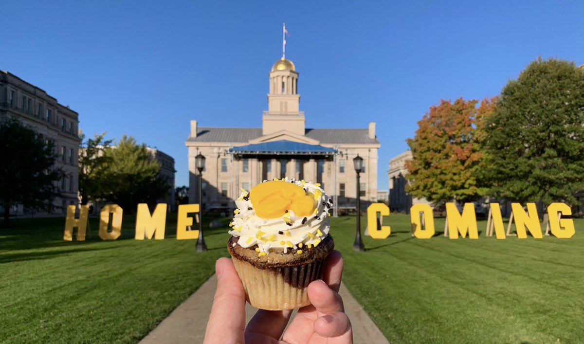 Anyone else think the dome looks a little like a cupcake? 🤔