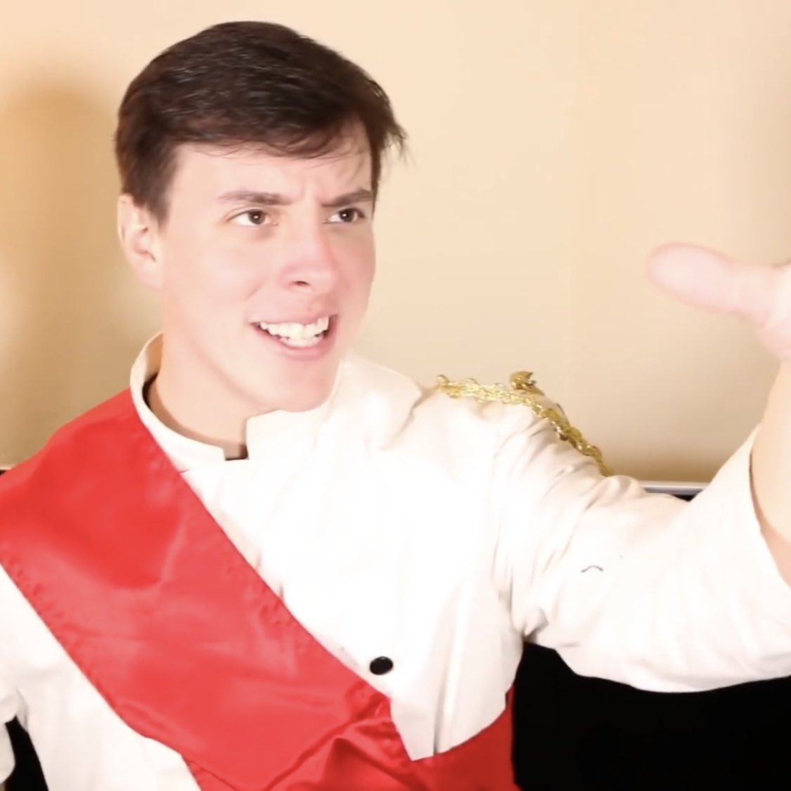 ThomasSanders's tweet image. Happy 2nd Birthday to one of the most beloved projects I’ve ever had the privilege to work on! So amazing to see the difference between then and now, and I can’t wait to see where it goes! 🎂