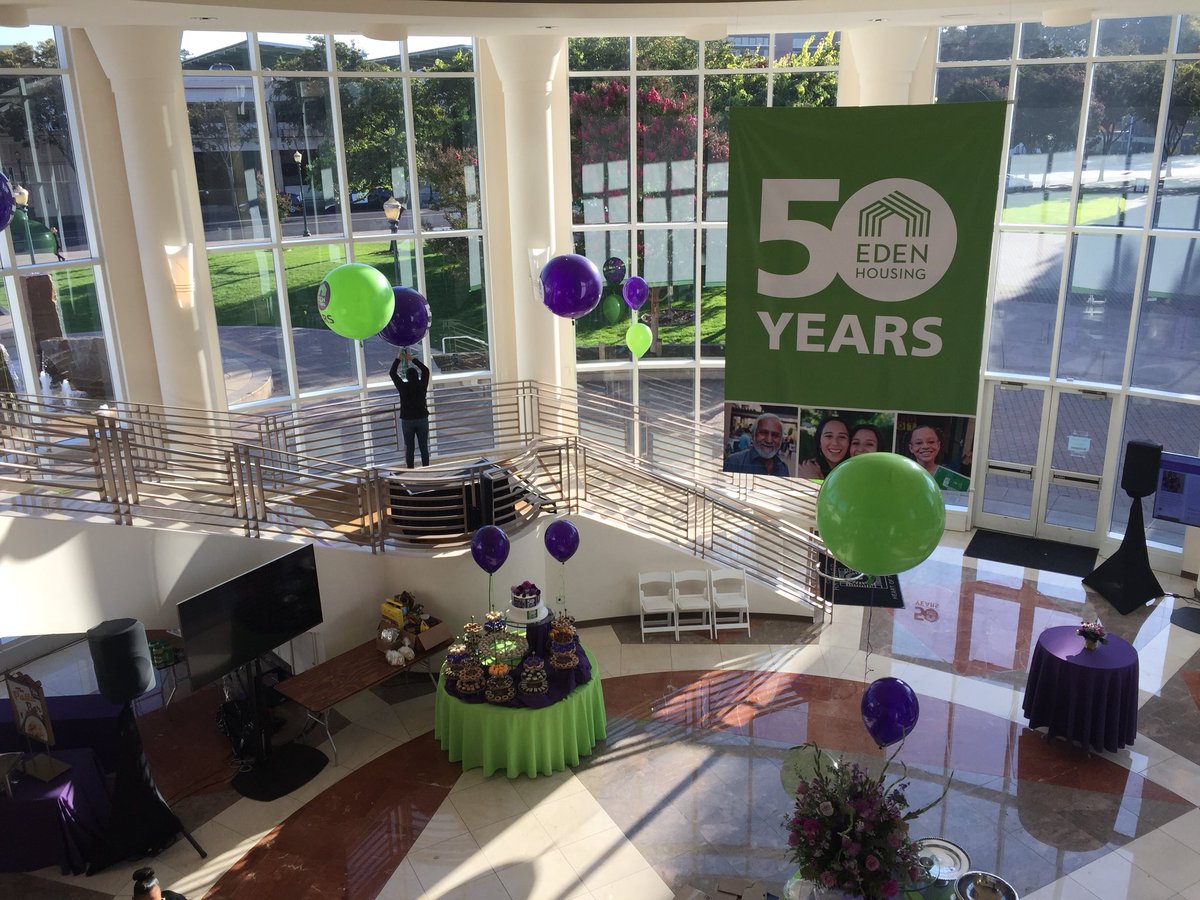 EAP_Creative's tweet photo. Balloons are getting place T minus 2hrs and counting to #Eden50 celebration. https://t.co/cvpDXVJbCq