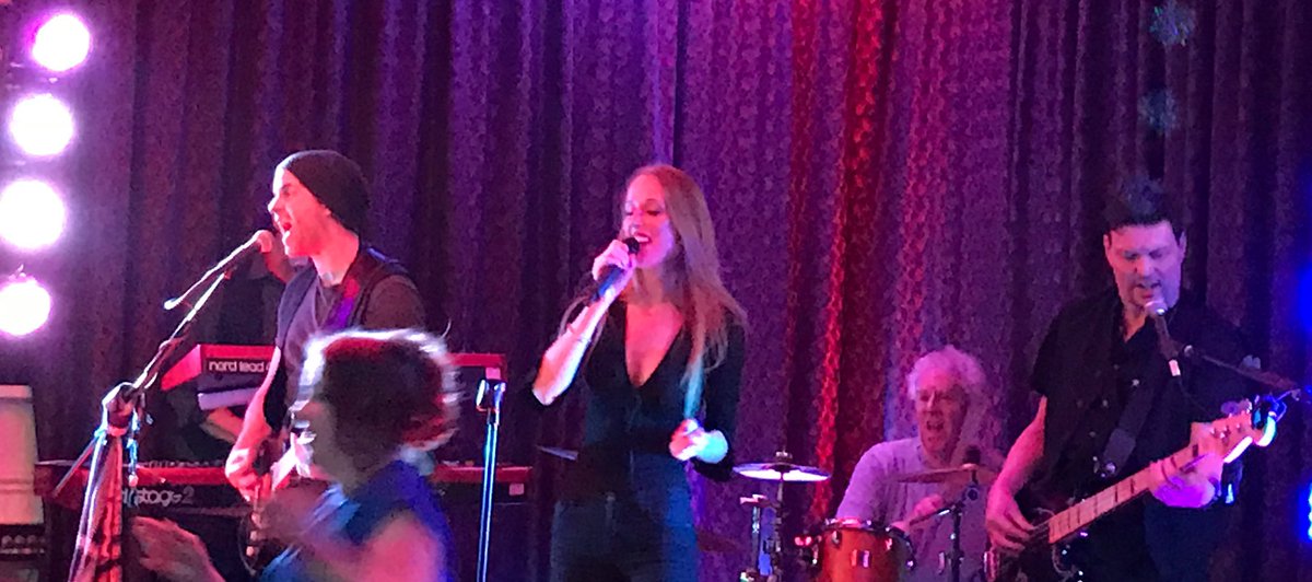 It’s party time in Chertsey tonight <a href="/Crownchertsey/">The Crown</a> !! Come on over! <a href="/thescoundrelsuk/">The Scoundrels!</a> on stage from 10pm #FridayFeeling #livemusic #chertsey