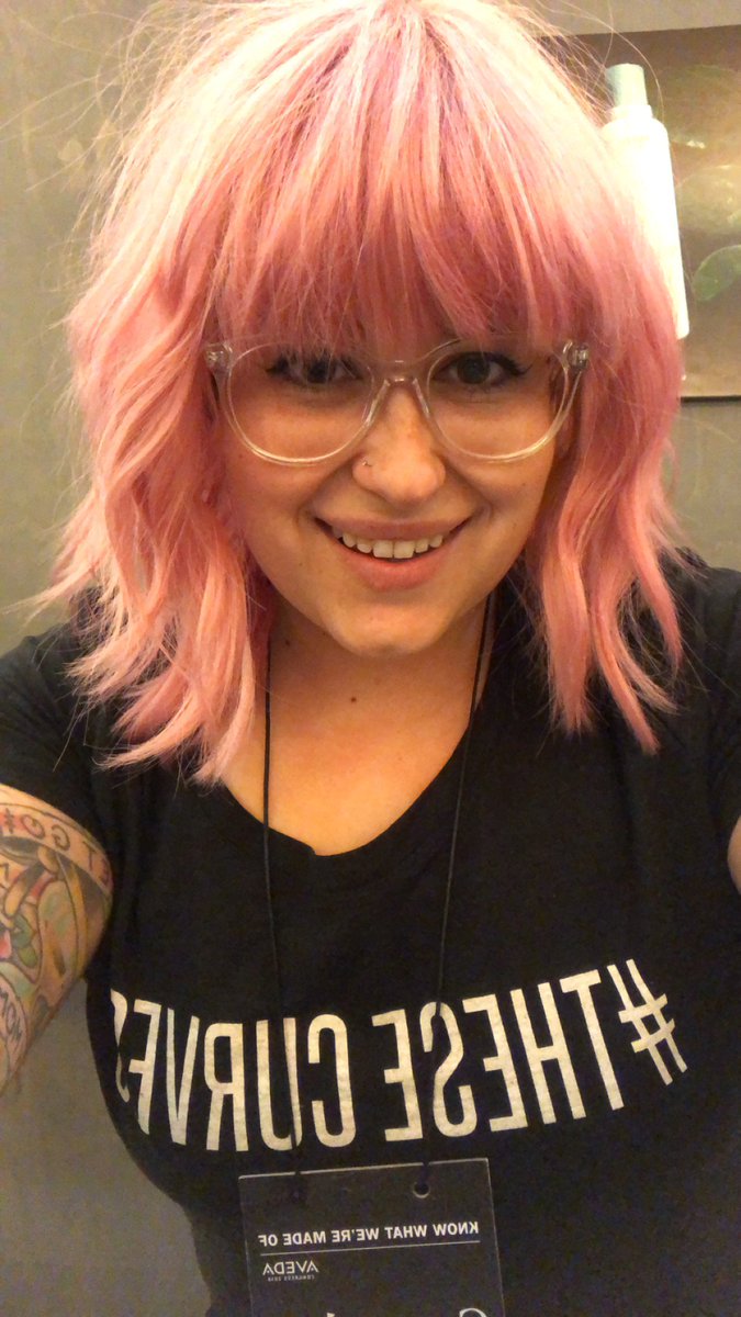 In honor of breast cancer awareness month we are trying to raise money for breast cancer research.  Get a 💕pop of pink💕 in your hair for only $25 and ALL PROCEEDS go to breast cancer research. Call the salon for more information. ﹡offer valid though the month of October﹡