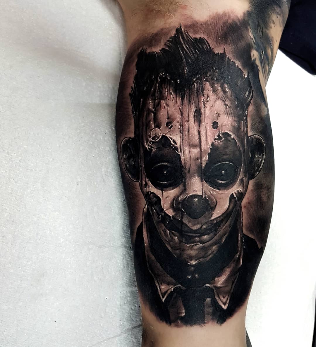 Danny_tattooart's tweet image. Another of #Jokers #Henchmen

Sponsored by
#barberdts
#nocturnalink
#stainzclothing 
#stencilstuff
#butterluxeaftercare
#tattoos #ink #tattooartist #art #tattooartwork #inklife #inkedlife #inkedmag #tattoodo #tattooink #inked #tattooer 
#love #tattooed #fashion #follow