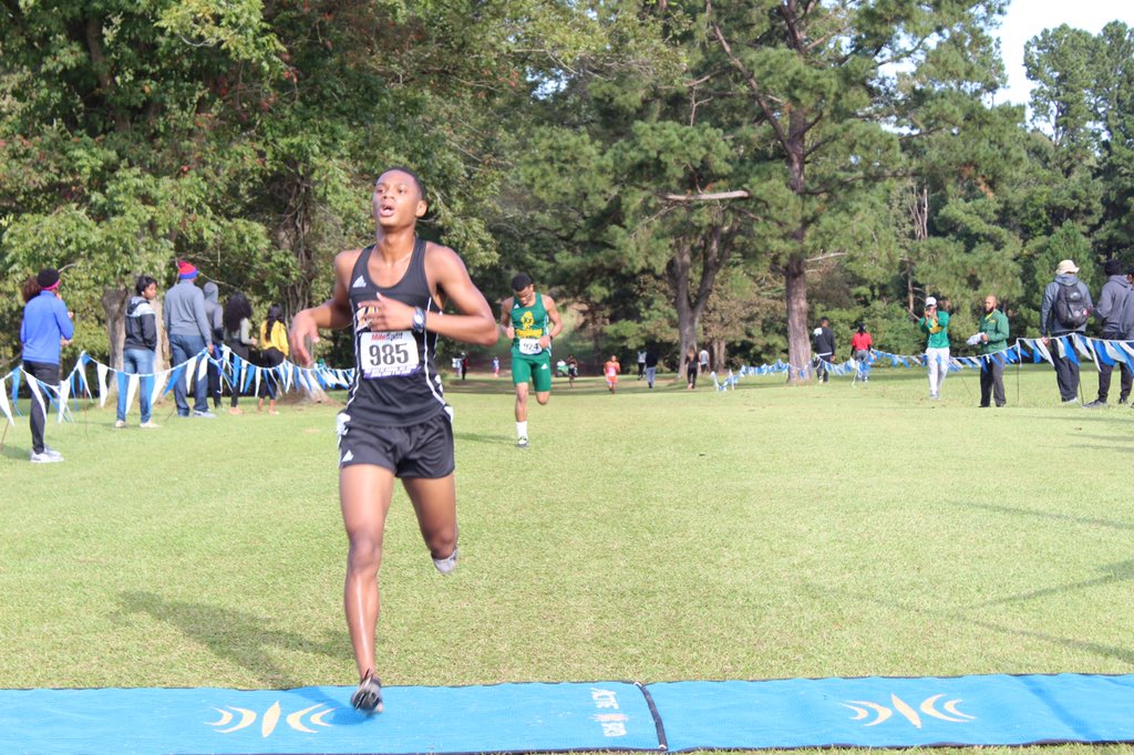 HBCUAC's tweet photo. 1️⃣ Solomon Stevens 🐯#TigerPride
2️⃣ Santerris Booker 🔰#TheP
3️⃣ Francis Patterson ⚜️#TeamGOLD
4️⃣ Jordan Ashmore ⚜️#TeamGOLD

#GCACXC #NAIAXC https://t.co/GuD3dk4hBc