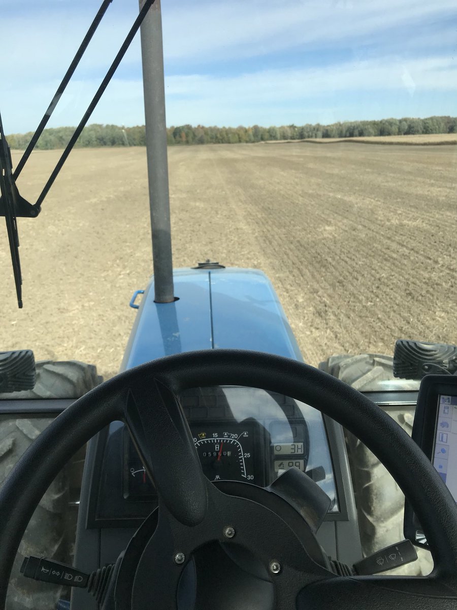 dfdymond's tweet photo. Planting Branson today. @GrantonBranch @BrevantSeedsCA #WelcomeBrevant https://t.co/kvOBuUHvoP