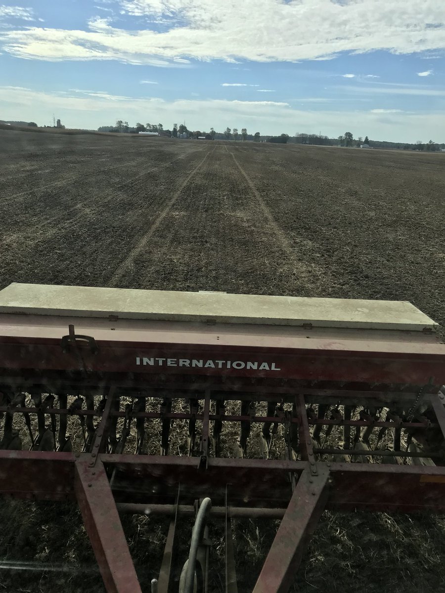 dfdymond's tweet photo. Planting Branson today. @GrantonBranch @BrevantSeedsCA #WelcomeBrevant https://t.co/kvOBuUHvoP