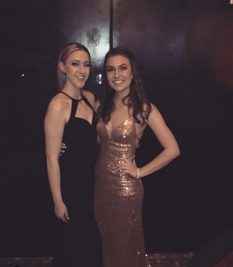 macy_lynn17's tweet photo. Happy Birthday, Anna! 🎉 I love and miss you so much! 💕 I hope you have the absolute most amazing day! 😘 @annapoach https://t.co/Ax7S6NbsLm