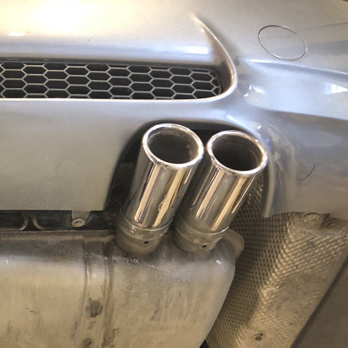 QCRnarborough's tweet photo. What a difference a polish makes #shiny #exhaust #e90 #m3 #extrahorsepower😂 #bigbigbooty #itsgotabigbooty https://t.co/Pamdsu24A2