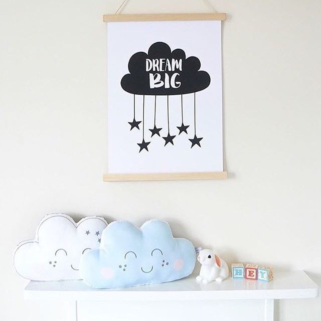AliciaCambridge's tweet image. Super busy week and I’m feeling sooo tired, I’m so glad it’s Friday!
.
.
.
.
.
.
.
#children_illustration #cloudcushion #nurseryinspo #children_illustration #drawing #kidsbedroom #fabricdesign #textiledesigner #babygiftideas #aliciacambridge ift.tt/2AiyabL