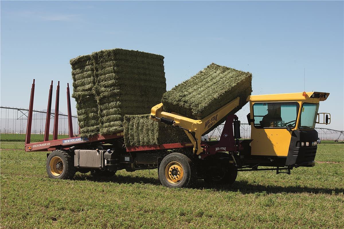 watrousnh's tweet photo. Stacking small or large square bales is no sweat. Literally. Ask us about a Stackcruiser™ SP bale wagon. #Stackcruiser #balestacking. https://t.co/MrPBeqeWEF https://t.co/8KwhjbELEN