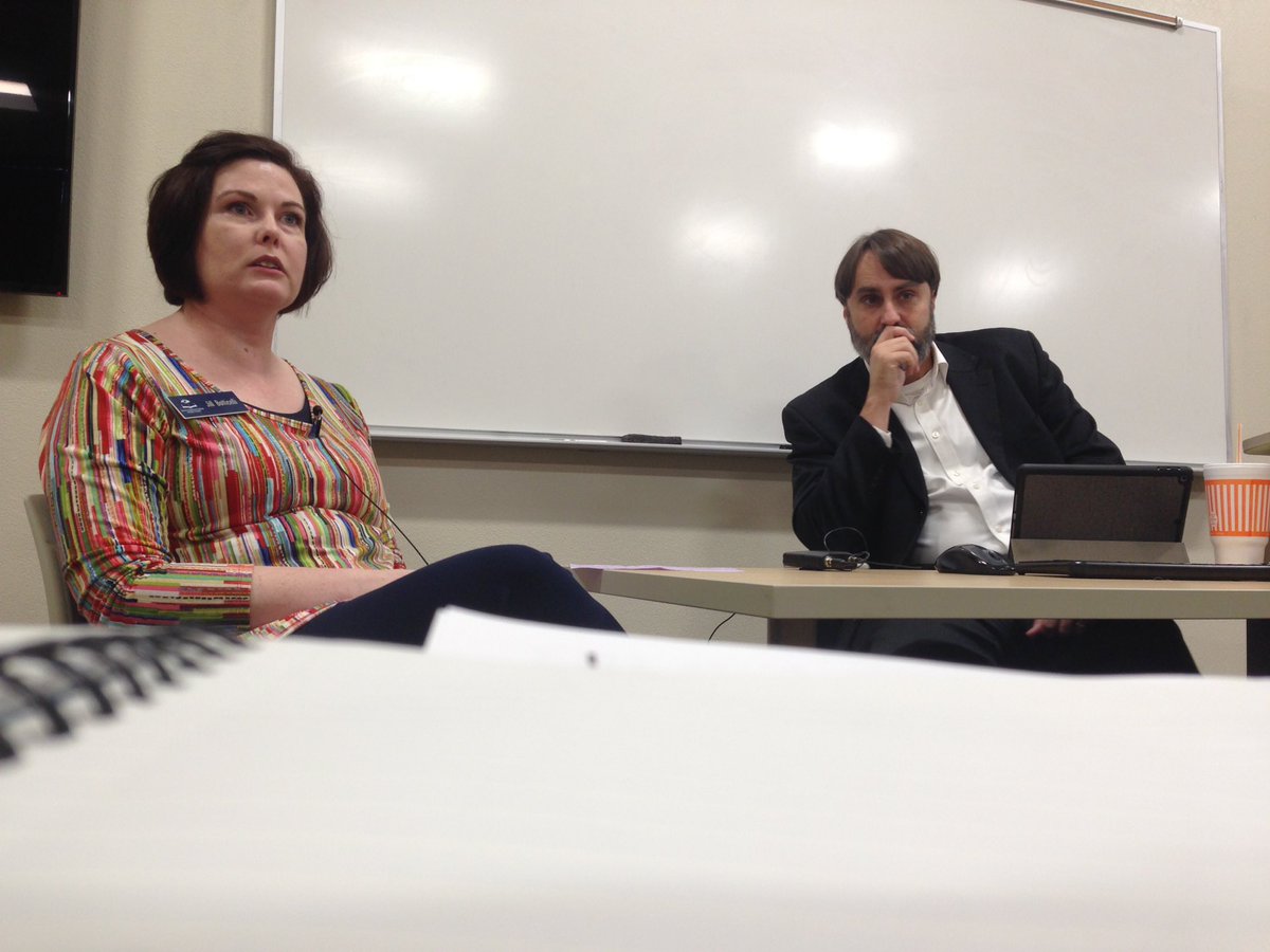 CharlesHuckaby's tweet photo. Archivist @jillbotticelli from #swbtsarchives poured into @wmgrace History of Baptists and Social Issues class from her well of knowledge about J. Frank Norris yesterday. Yes, it was more fun than the picture indicates. https://t.co/OrqB7QnydH
