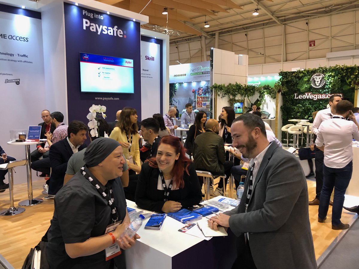 IncomeAccess's tweet photo. More photos from in and around #Lisbon on the final full day of @iGBAffiliate's #LiAC2018 event, featuring VP of Strategy @sarafina006 and Director of Acc Management @mdelgau &amp; other IA Team members with our clients @gamesys &amp; @Stoiximan. https://t.co/ztsZJDB7wp