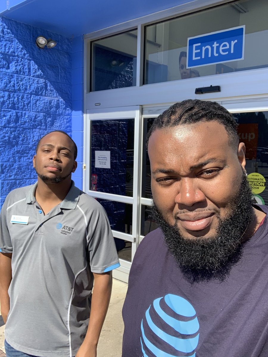 Out at the local <a href="/Walmart/">Walmart</a> passing out flyers and  letting everyone know about <a href="/DIRECTV/">DIRECTV</a> !!! <a href="/JakeAraghi/">Jake Araghi</a> <a href="/elthonmunoz/">Elthon Munoz</a> @PortablesChrisW