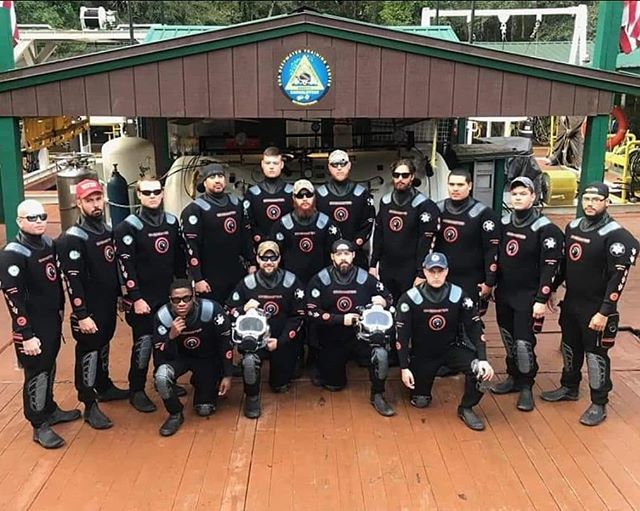 CDAtechnical's tweet image. It's graduation day at CDA!! Good luck to all of our grads on their next big adventure! #grad18 #cdatech #graduation #success #tradeschool #dreambig #bluecollarlifestyle #kirbymorgan #deepwaterdiver #welding #underwaterwelder #commercialdiver #cdiver #ne… ift.tt/2yscbxB