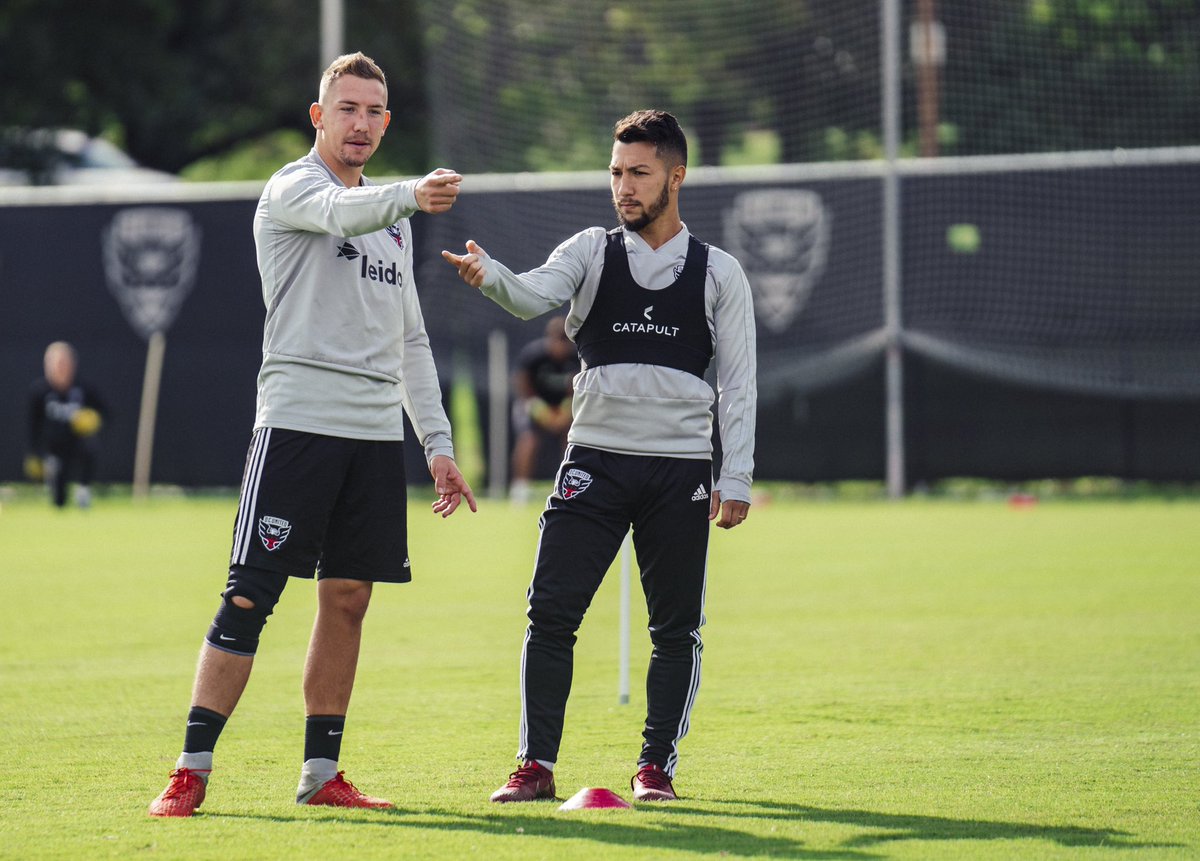 One team, one goal: punch our postseason ticket this Sunday.   #DCU https://t.co/39autaPa09