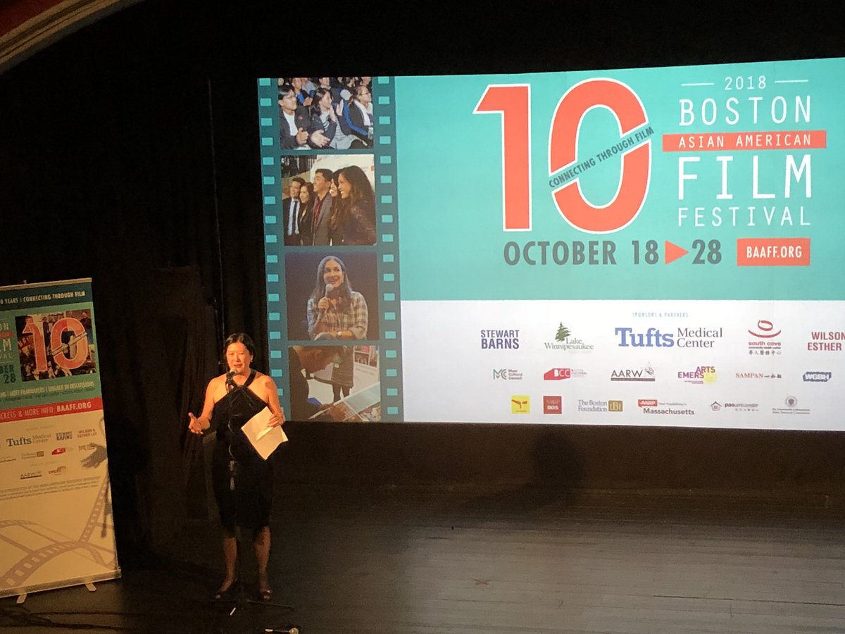 Lindachin888's tweet photo. CrazyGorgeousAsians at the #BAAFF10 opening Joy Luck Club (&amp; Mulan’s mom) @rosalindchao @leung @schinsen #BAAFF10 https://t.co/1cPhf6sfBy