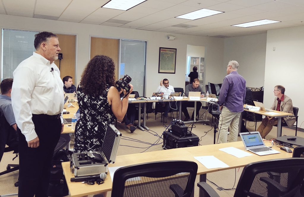 amberwinans's tweet photo. BTS with @DriveScale_inc &amp; @TechFieldDay! #tfd17 https://t.co/UIfIFuelrw