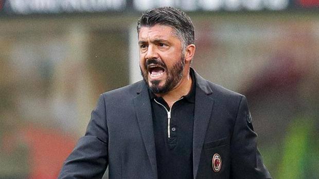 RadioRossonera's tweet photo. #SUPERSFIDA 
L'ultima #sfida per derby:
Rino #Gattuso vs Luciano #Spalletti
Dai i tuoi voti!

Gestione dello spogliatoio
Lettura delle partite
Conoscenze tattiche
Gestione dei rapporti con la stampa
Esperienza
Empatia con la squadra https://t.co/H4AuZMF5Xa