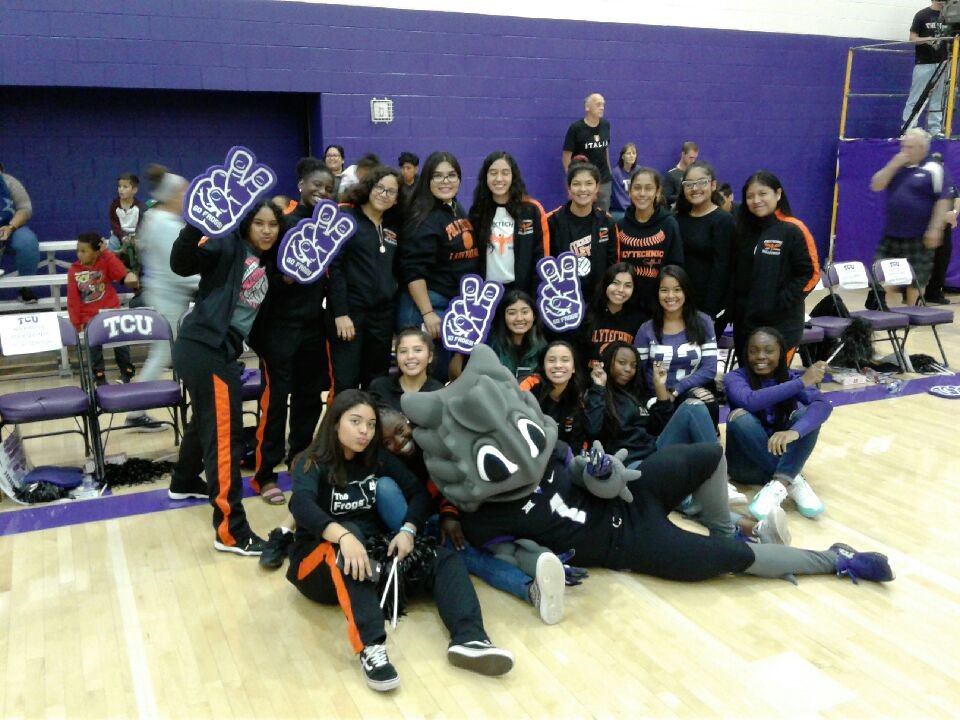 PolytechFW's tweet image. Last night the Girls Volleyball team went to a TCU game and had a blast! #PolytechHS #polyvolleyball