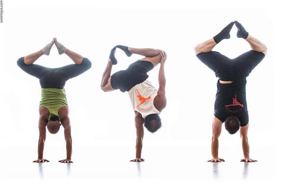 Victoria_Works_'s tweet photo. Want to learn handstands from the best? 
Felipe of Salt and Water will be teaching 29th November to 2nd December 11-4pm each day.
All levels welcome.
Early bird prices end 25th October. 
Detail, prices and bookings. 👇
https://t.co/Y5s8aFXGQt https://t.co/F4CDduKIc3