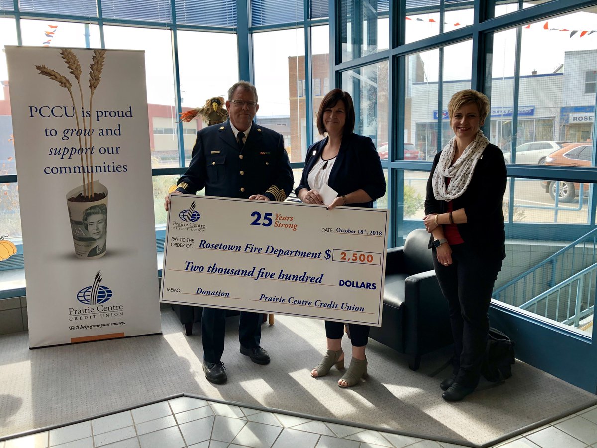 Yesterday, the Prairie Centre Credit Union presented Fire Chief Dennis Ogg with a cheque for $2,500 for Rosetown's Fire Department. Thanks to PCCU for their donation and support. Read more: bit.ly/2AjeHHT